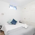 فيلة Fidalsa Grand White House